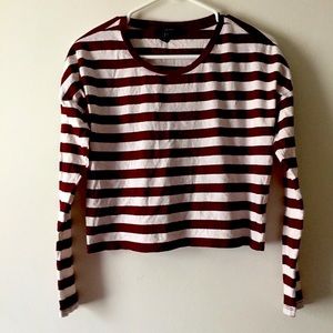 Long sleeve striped cropped top •